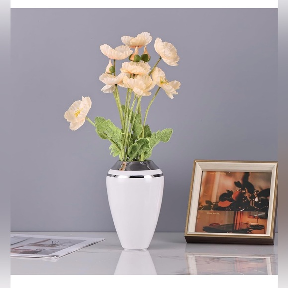 Small White & Silver Nordic Modern Ceramic Vase Brand New - Picture 4 of 10